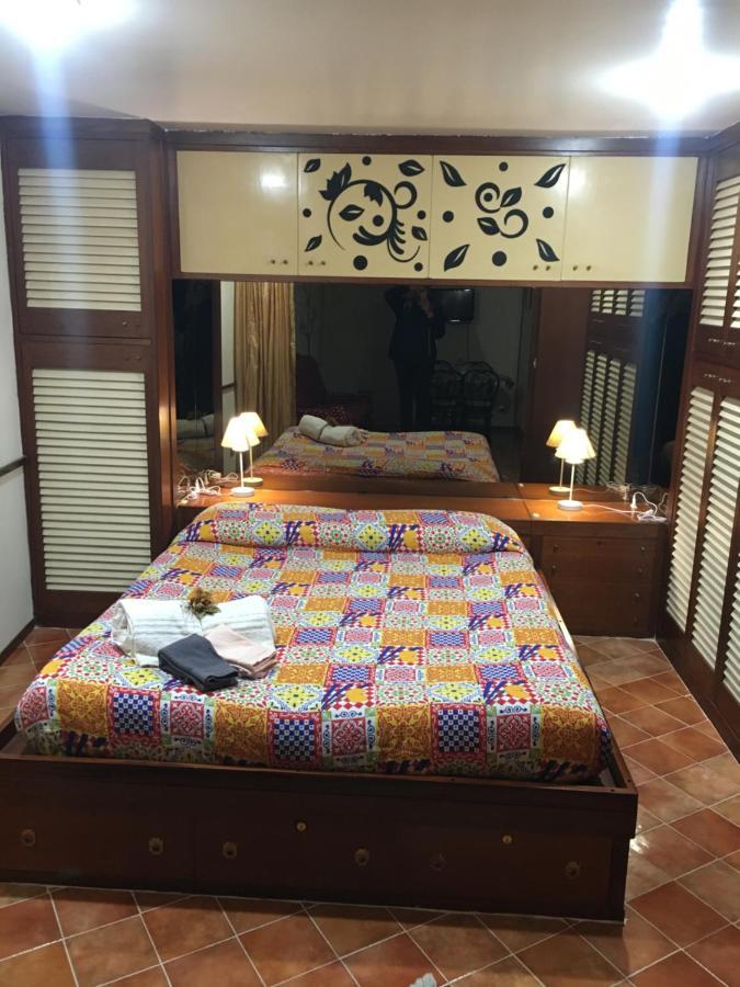 פלרמו Casuzza Casa Vacanze מראה חיצוני תמונה